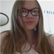 Professeur étudiante dans quelques matières principales et secondaires